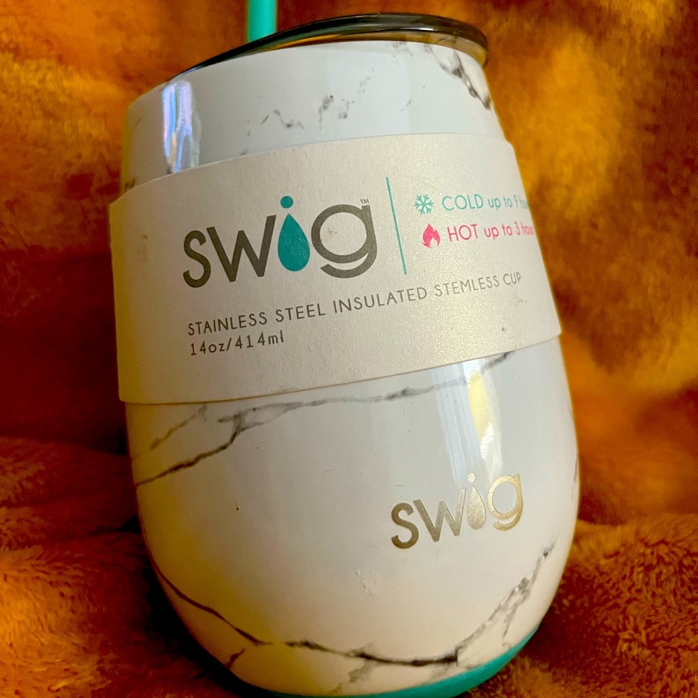 Marble Swing Wine Cup